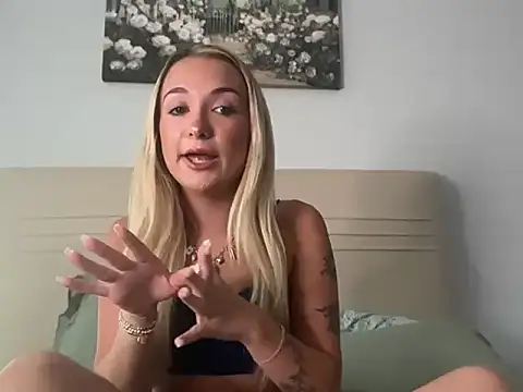 kelseyblu online show from 04.05.26