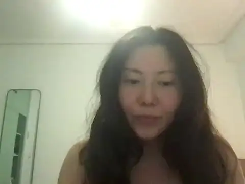 Snapshot of Yukasato1 chatting on 02.01.26 Yukasato1 online show from 02.01.26