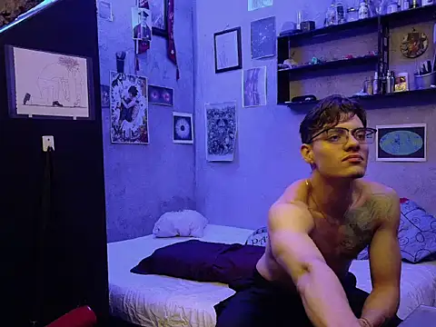 Snapshot of The-cashmaster chatting on 03.11.26 The-cashmaster online show from 03.11.26