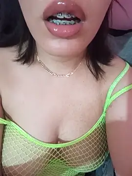 kamilia sexyy online show from 04.16.26