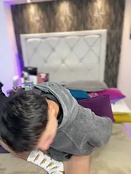 Snapshot of Samu_Hott chatting on 02.04.26 Samu Hott online show from 02.04.26