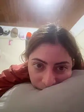 Snapshot of lilasun17 chatting on 02.18.26 lilasun17 online show from 02.18.26