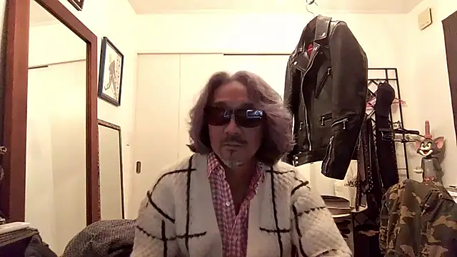 Snapshot of MtaS1 chatting on 02.10.26 MtaS1 online show from 02.10.26