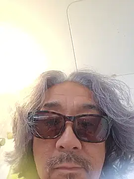 Snapshot of MtaS1 chatting on 02.26.26 MtaS1 online show from 02.26.26