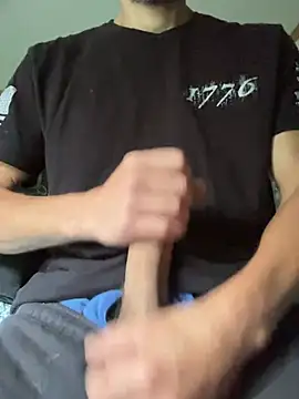 Snapshot of tommattsonn chatting on 06.29.26 tommattsonn online show from 06.29.26