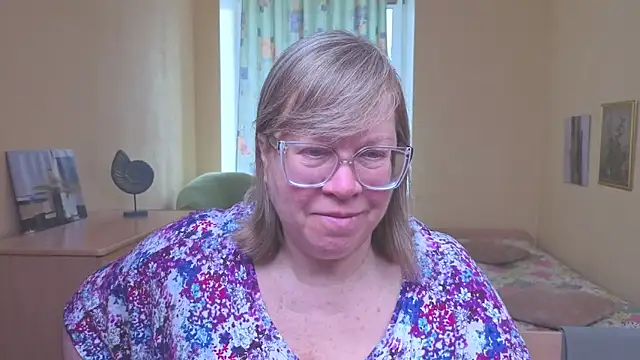 Snapshot of Emma_Eclipsee chatting on 02.12.26 Emma Eclipsee online show from 02.12.26