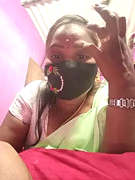 Snapshot of Tamil_Hot_Nisha chatting on 02.26.26 Tamil Hot Nisha online show from 02.26.26