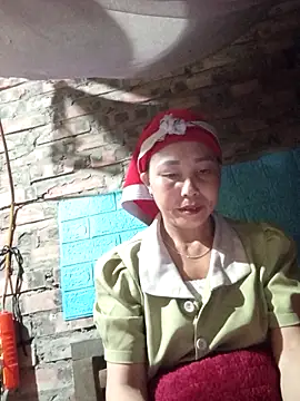 Snapshot of lena-cute chatting on 02.15.26 lena-cute online show from 02.15.26