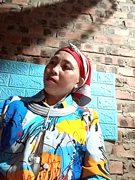 Snapshot of lena-cute chatting on 02.18.26 lena-cute online show from 02.18.26