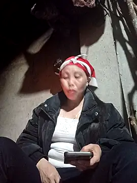 Snapshot of lena-cute chatting on 02.21.26 lena-cute online show from 02.21.26