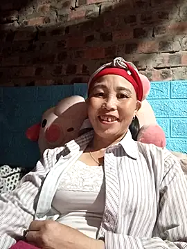 Snapshot of lena-cute chatting on 02.22.26 lena-cute online show from 02.22.26