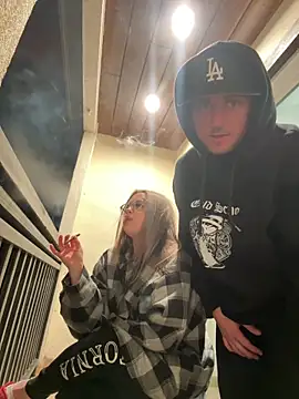 Snapshot of xxlivecouple chatting on 02.20.26 xxlivecouple online show from 02.20.26