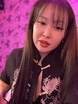Snapshot of YukiiTYAN chatting on 03.24.26 YukiiTYAN online show from 03.24.26