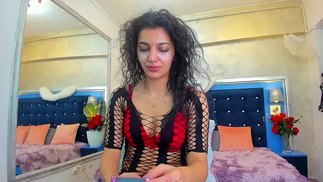 YasmineDelight online show from 02.06.26