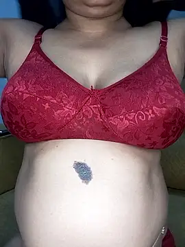 Snapshot of Miss-Prity chatting on 02.28.26 Miss-Prity online show from 02.28.26