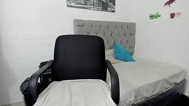 Snapshot of _1DERECK chatting on 04.03.26 1DERECK online show from 04.03.26