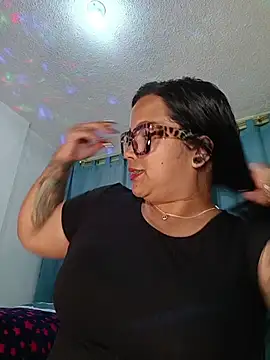 Snapshot of LuanaLeon chatting on 02.20.26 LuanaLeon online show from 02.20.26