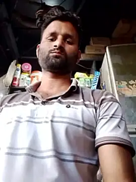 Snapshot of sos-boy chatting on 02.17.26 sos-boy online show from 02.17.26