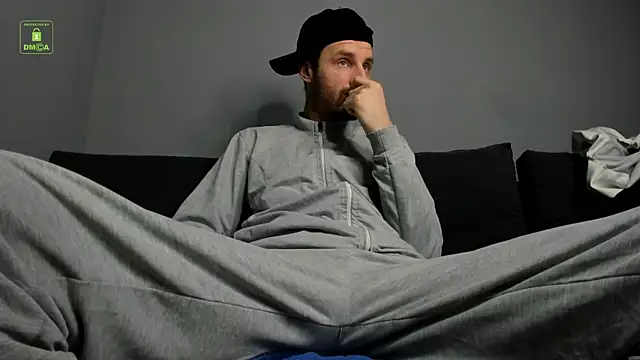 Snapshot of Deymond_Russo chatting on 03.01.26 Deymond Russo online show from 03.01.26