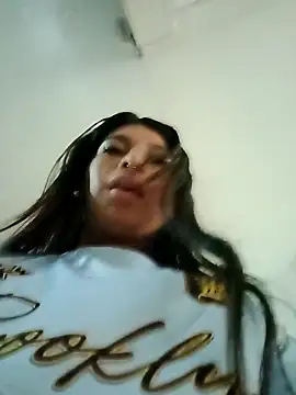 MeelFox online show from 04.09.26