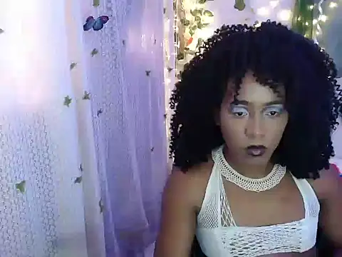 Snapshot of zafiro_blu chatting on 07.24.26 zafiro blu online show from 07.24.26