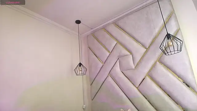 Dahiana Dmour  online show from 04.10.26