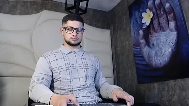 valenssio moretti online show from 04.09.26