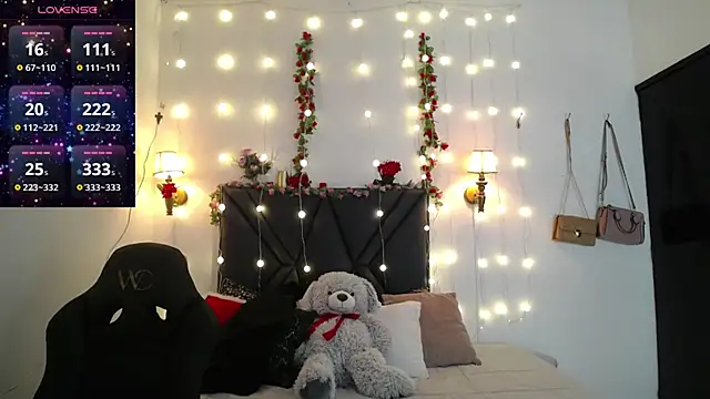 Snapshot of Sharma_Amayra chatting on 02.10.26 Sharma Amayra online show from 02.10.26