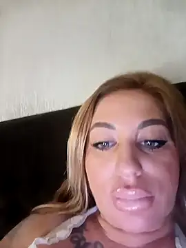 Snapshot of MiaMooly chatting on 02.12.26 MiaMooly online show from 02.12.26