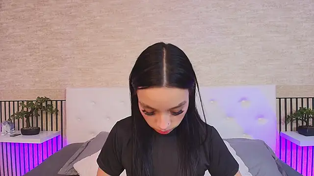 Snapshot of Elizabeth_Ferrer chatting on 02.25.26 Elizabeth Ferrer online show from 02.25.26