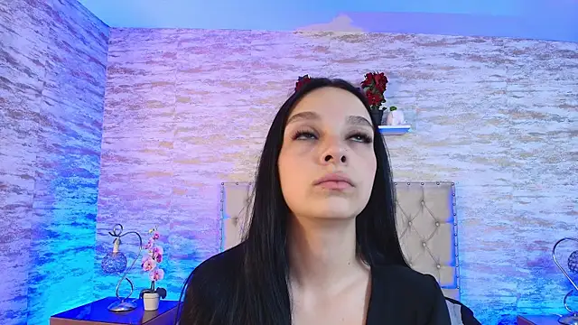 Elizabeth Ferrer online show from 04.16.26