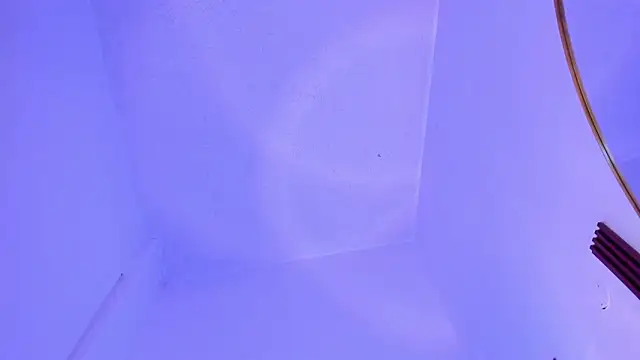 Issa-Lorens online show from 02.18.26