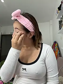 Snapshot of Arya___ chatting on 03.03.26 Arya online show from 03.03.26