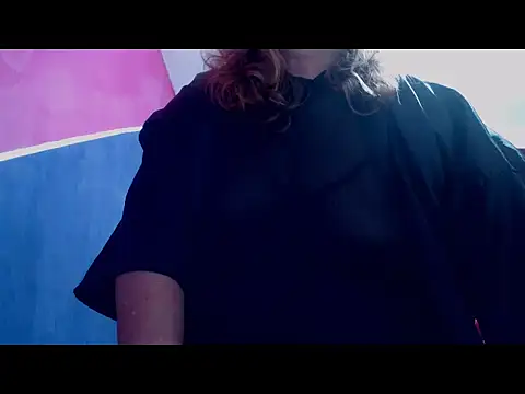 Snapshot of xxiomarasweet chatting on 02.26.26 xxiomarasweet online show from 02.26.26