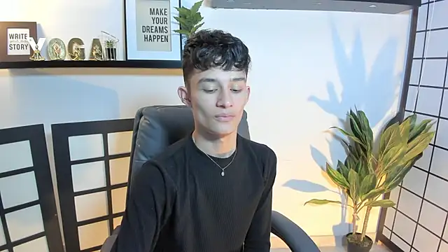 Patrick Howland  online show from 04.10.26