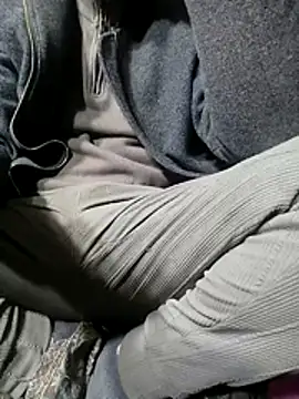 Snapshot of Aww21 chatting on 02.16.26 Aww21 online show from 02.16.26