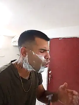 Snapshot of thom_1 chatting on 03.02.26 thom 1 online show from 03.02.26