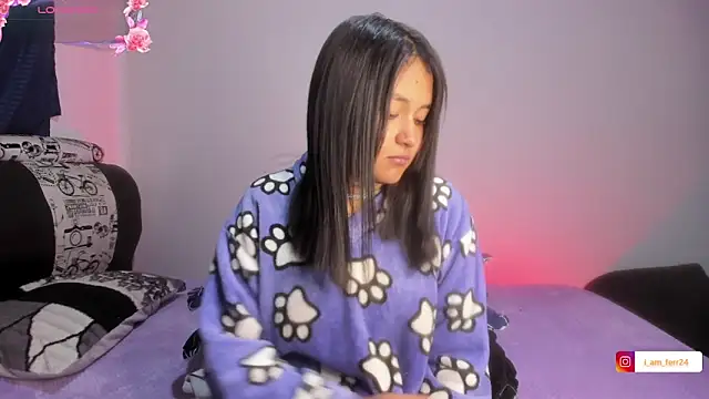 Sharlottee   online show from 02.21.26