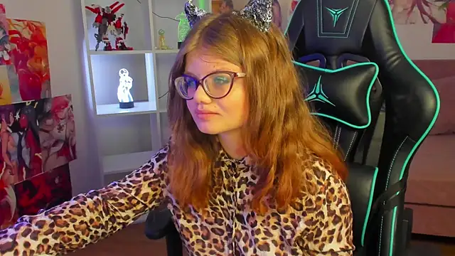 ChloeHalses online show from 04.11.26