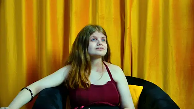 ChloeHalses online show from 05.16.26