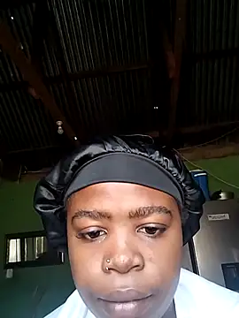 Snapshot of blxckiey chatting on 02.11.26 blxckiey online show from 02.11.26