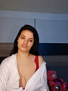 Karolina Velvet online show from 02.26.26