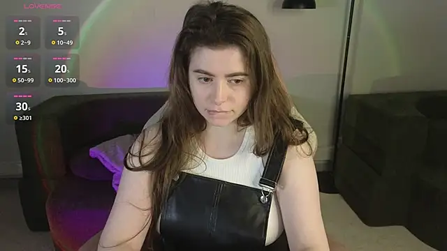 Snapshot of LovingWhisperr chatting on 05.19.26 LovingWhisperr online show from 05.19.26