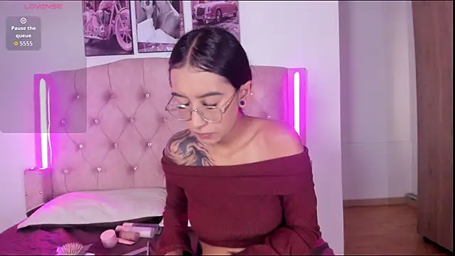 Snapshot of liittle__baby chatting on 02.26.26 liittle baby online show from 02.26.26