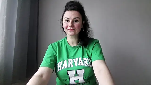 Snapshot of LexiMira254 chatting on 03.04.26 LexiMira254 online show from 03.04.26