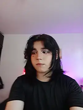 Snapshot of Daniellesins1 chatting on 02.17.26 Daniellesins1 online show from 02.17.26