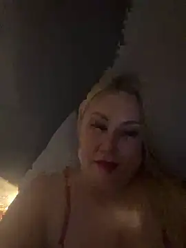 Snapshot of Lush-LunaXX chatting on 06.29.26 Lush-LunaXX online show from 06.29.26