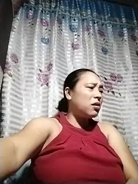 Snapshot of May_Bombs chatting on 02.04.26 May Bombs online show from 02.04.26