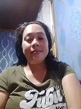 Snapshot of May_Bombs chatting on 05.27.26 May Bombs online show from 05.27.26