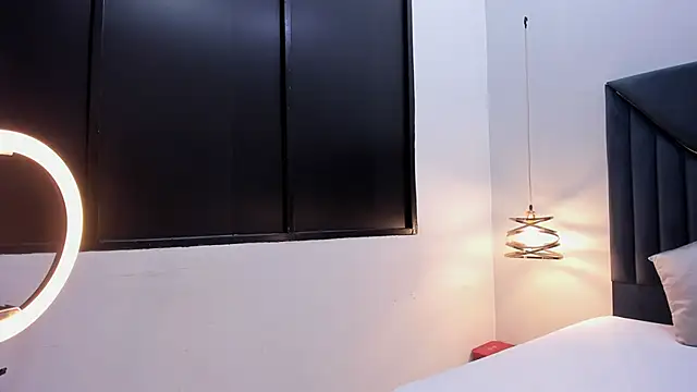 Snapshot of EmilyKartters chatting on 02.25.26 EmilyKartters online show from 02.25.26